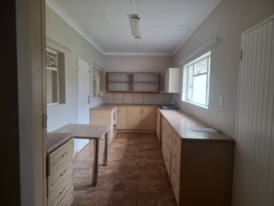 To Let 4 Bedroom Property for Rent in Presidentia Free State